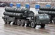 An S-400's 5P85SM2-01 missile launcher mounted on a MAZ-543M chassis.