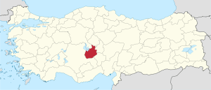 Aksaray highlighted in red on a beige political map of Turkeym