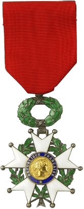 The medal awarded to Knights of the National Order of the Legion of Honour