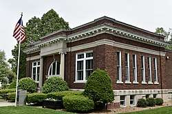 Edward Chipman Public Library