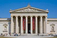The Glyptothek in Munich, designed by architect Leon von Klenze and built 1816&ndash;30, an example of Neoclassical architecture.