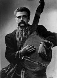 Hryhory Bazhul with his Kharkiv style bandura