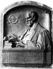Photograph of bronze memorial tablet of Willard Gibbs