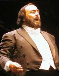 Luciano Pavarotti in 2002