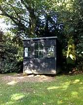 Garden hut in well-kept surroundings