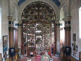 A rococo church iconistasis.