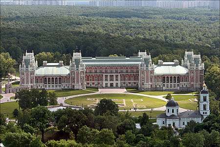 The grand palace in Tsaritsyno