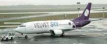 Velvet Sky Boeing 737–300